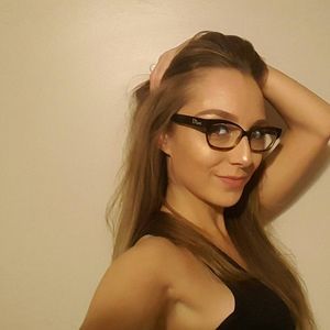 Meet your Posher, Kaitlynn